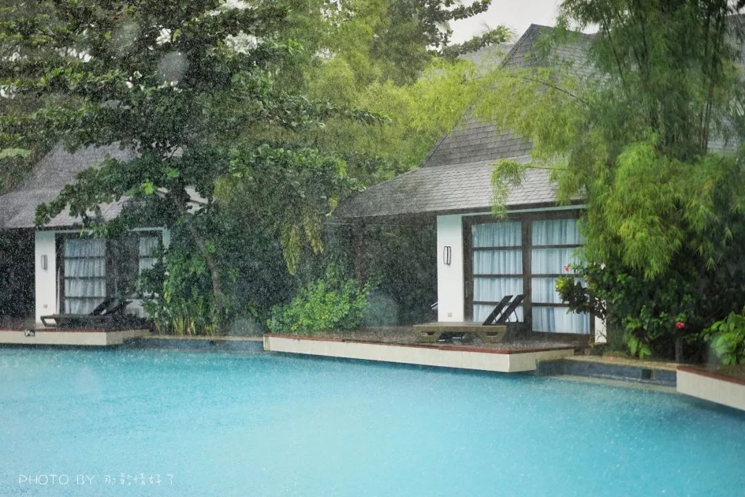 菲律宾冷门景区 (菲律宾锡基霍尔岛冲浪)