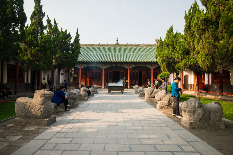 郑州大城隍庙,郑州城隍庙里面讲解