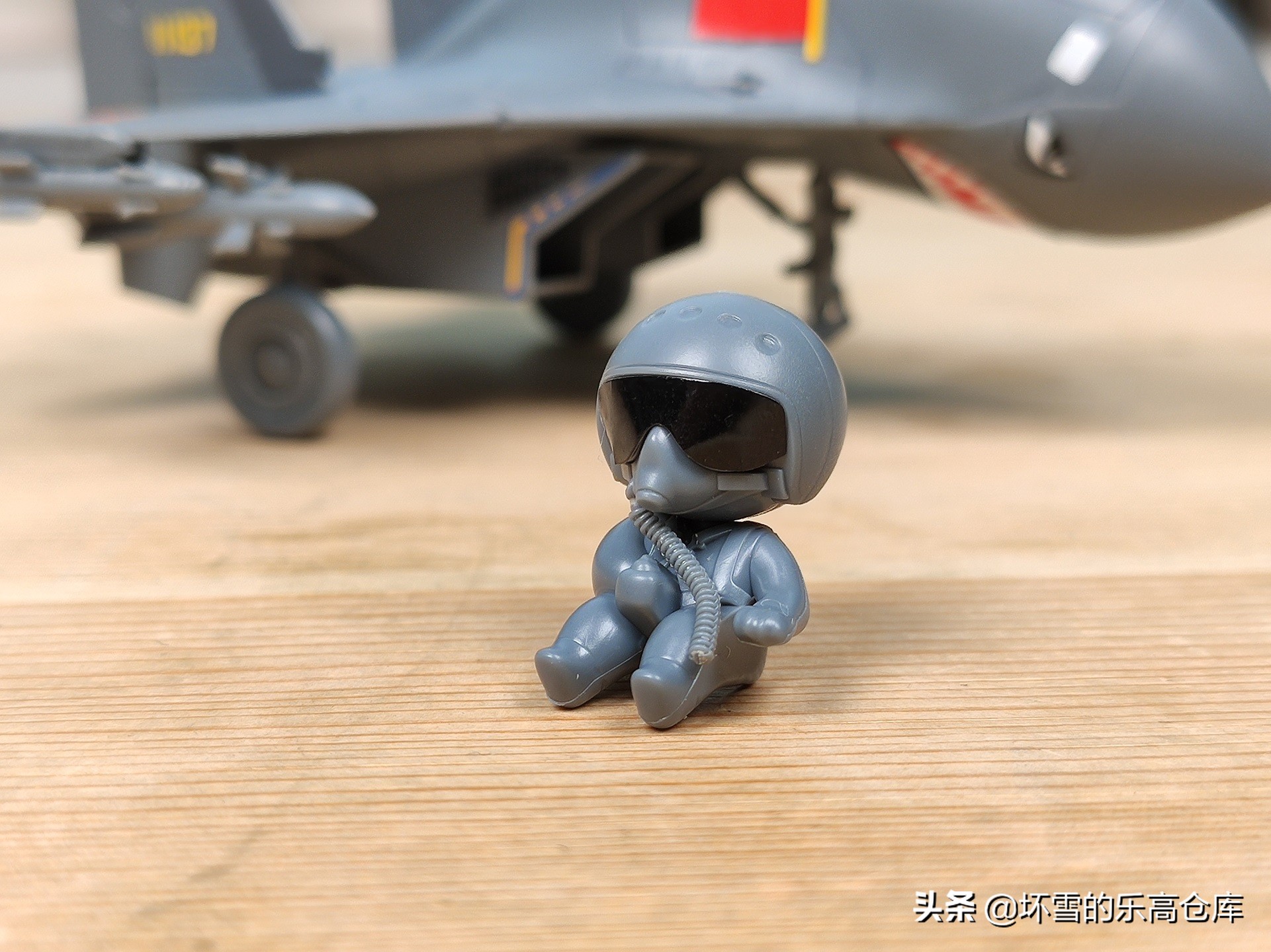 军模评测：行云模型Q版歼11战斗机