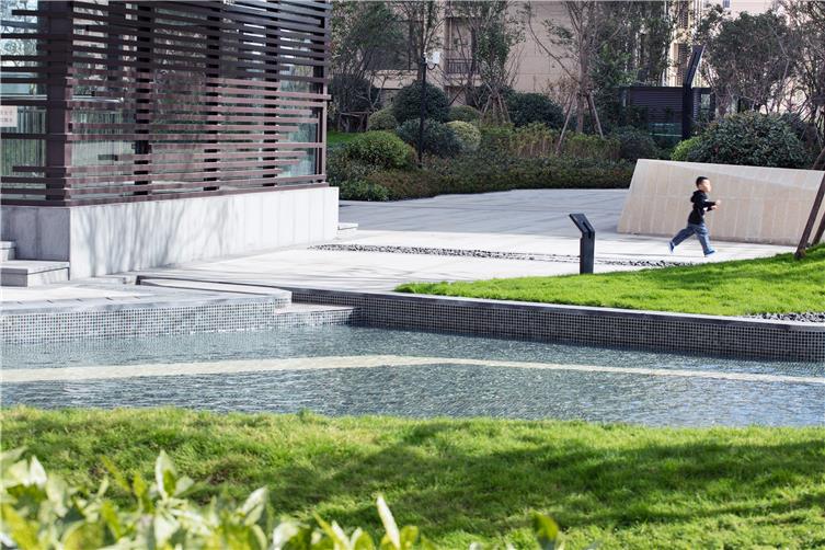 青岛中海寰宇天下天冠交房,青岛中海寰宇天下天冠房价