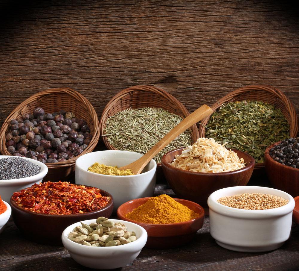 巴哥犬除了吃狗粮还能吃什么,巴哥犬喂食不当拉稀吃什么药