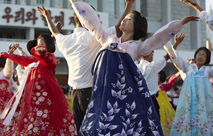 朝鲜女生长相特点,朝鲜女孩的模样