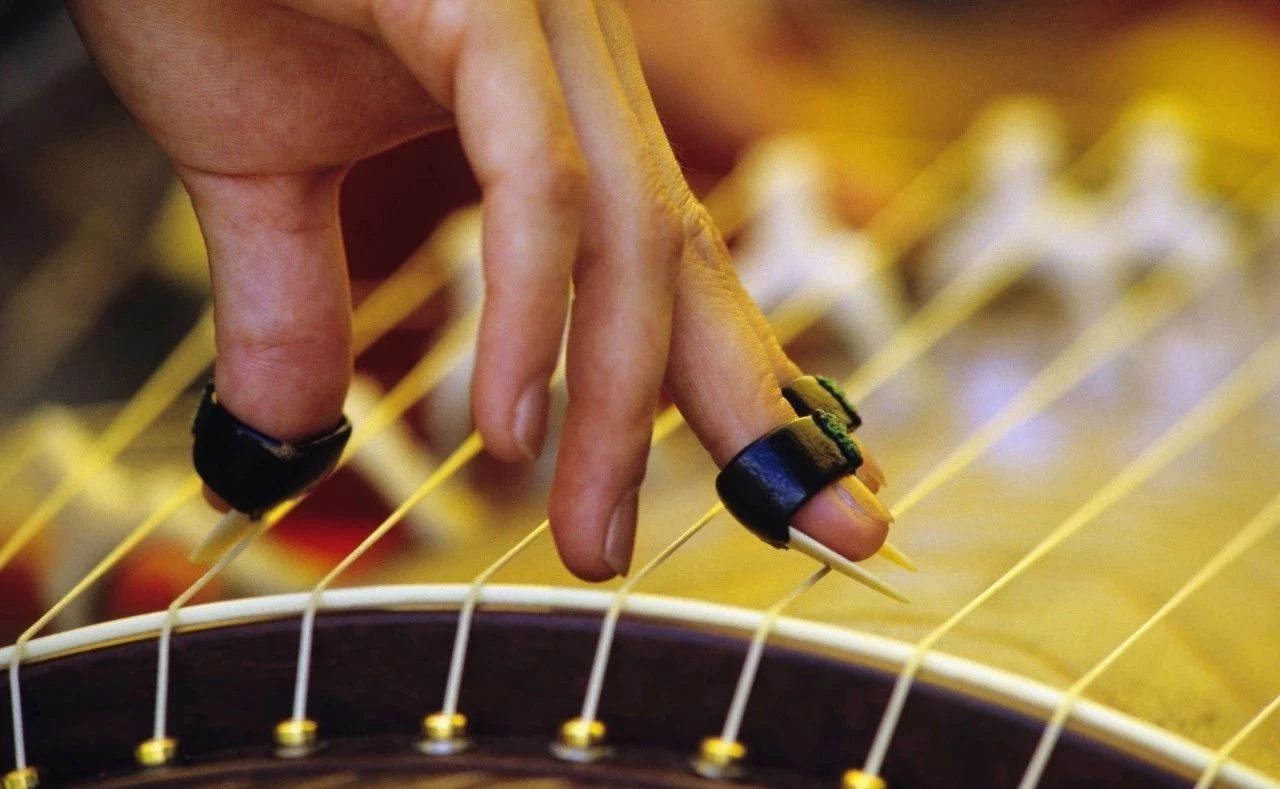 学好古筝可以赚钱吗,学好古筝得花多少钱