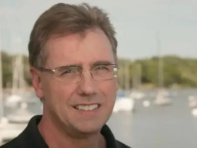 分享一位29岁百万富翁的致富秘笈,国外年轻白手起家的创业成功者