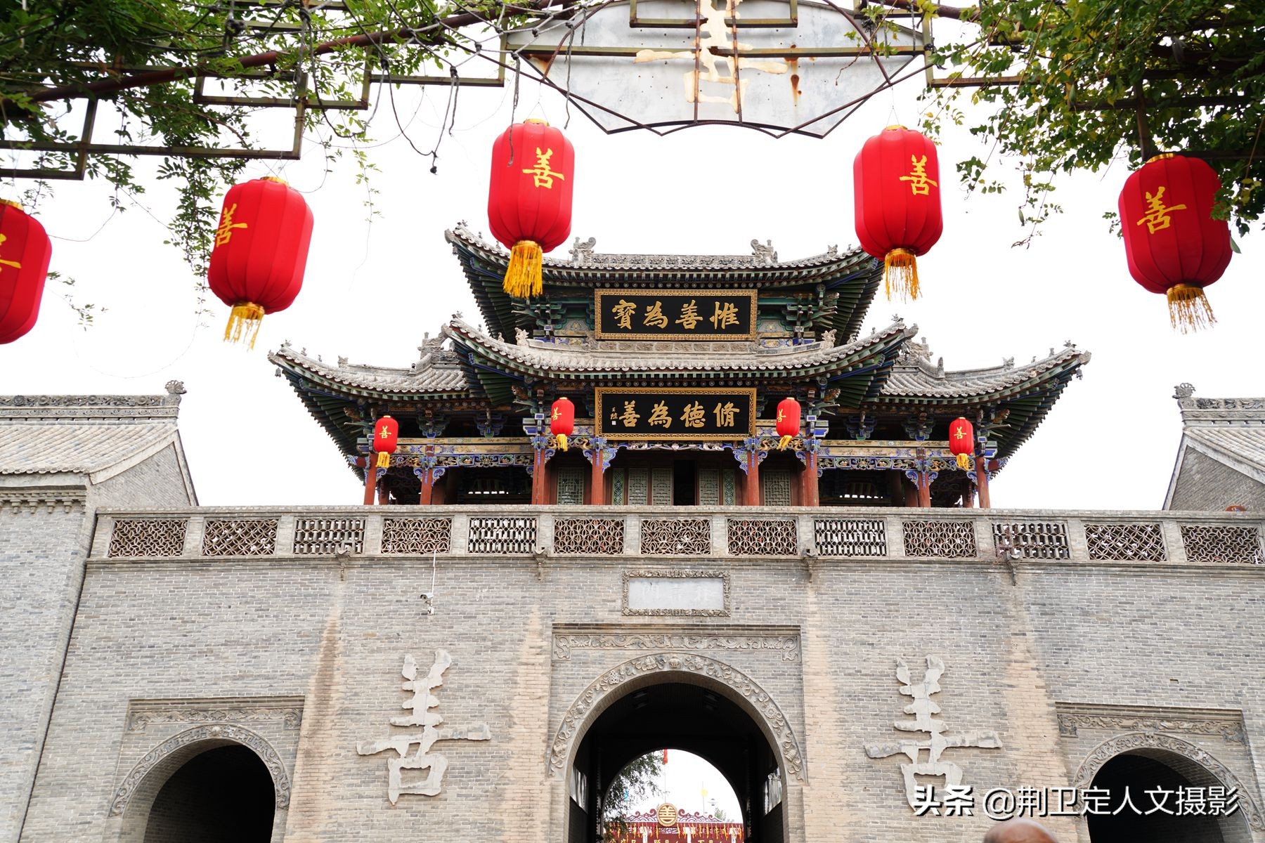 76岁老人做木匠,农村大爷自制木工车床