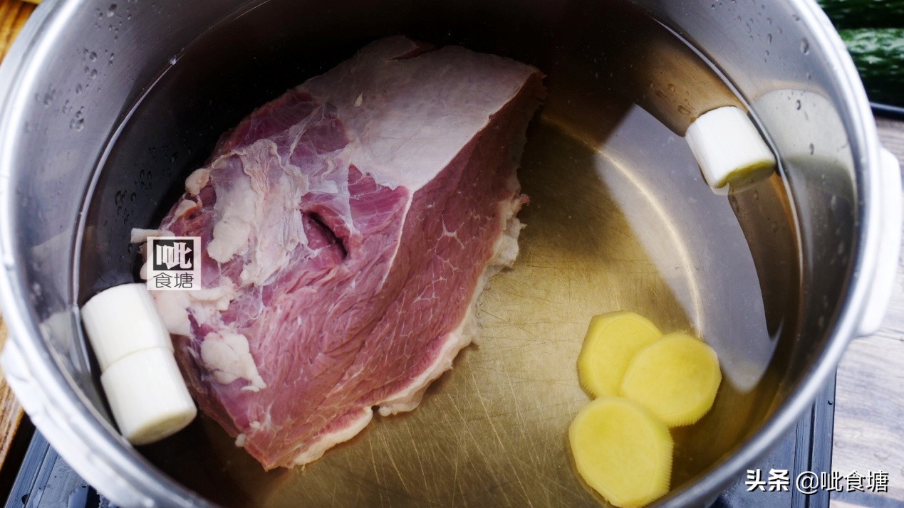 天热了吃点正宗的朝鲜冷面,夏季吃朝鲜冷面