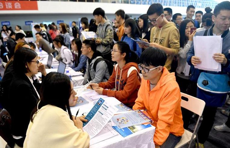 女生心中的理想男友的身高,女生心目中的理想男友身高