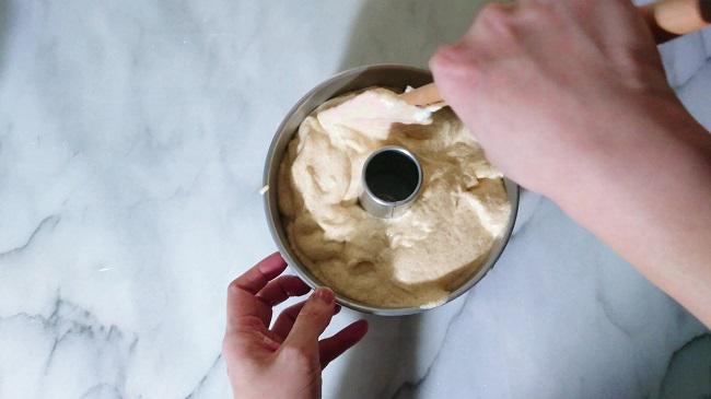 做蛋糕为什么会回缩严重,电饭锅蛋糕回缩的原因及解决方法