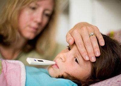 小孩睡觉发烧39要不要叫醒吃药,小孩半夜发烧37.5度要叫醒吃药吗