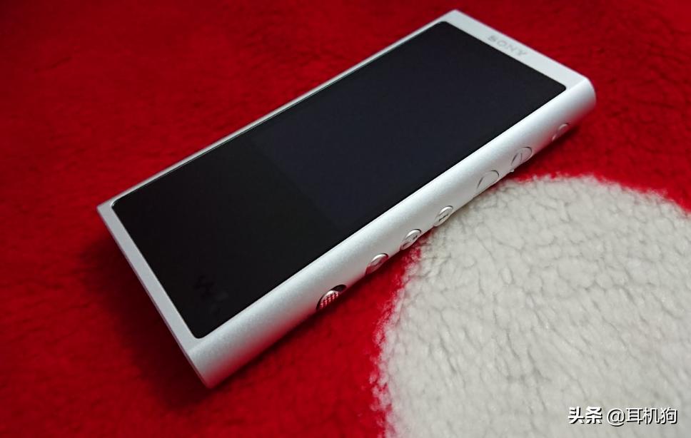 高性价比高端HiFi音乐*放播**器，稳固中国数码市场势在必行