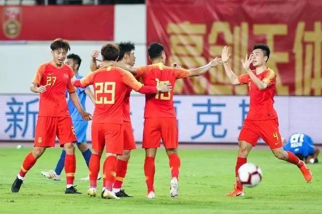 为国足助威加油高清视频,为国足助威视频