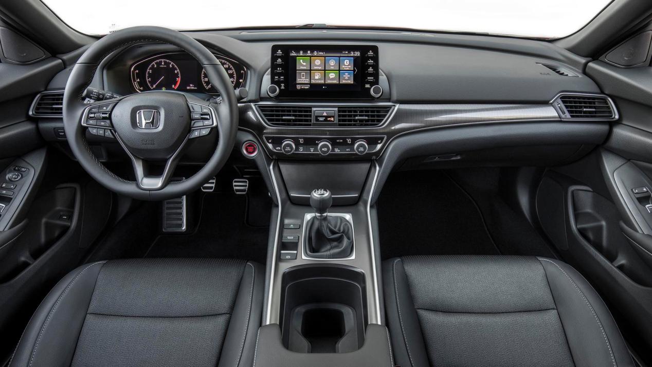 本田雅阁9.5代加速测试,日系b级车哪款省油