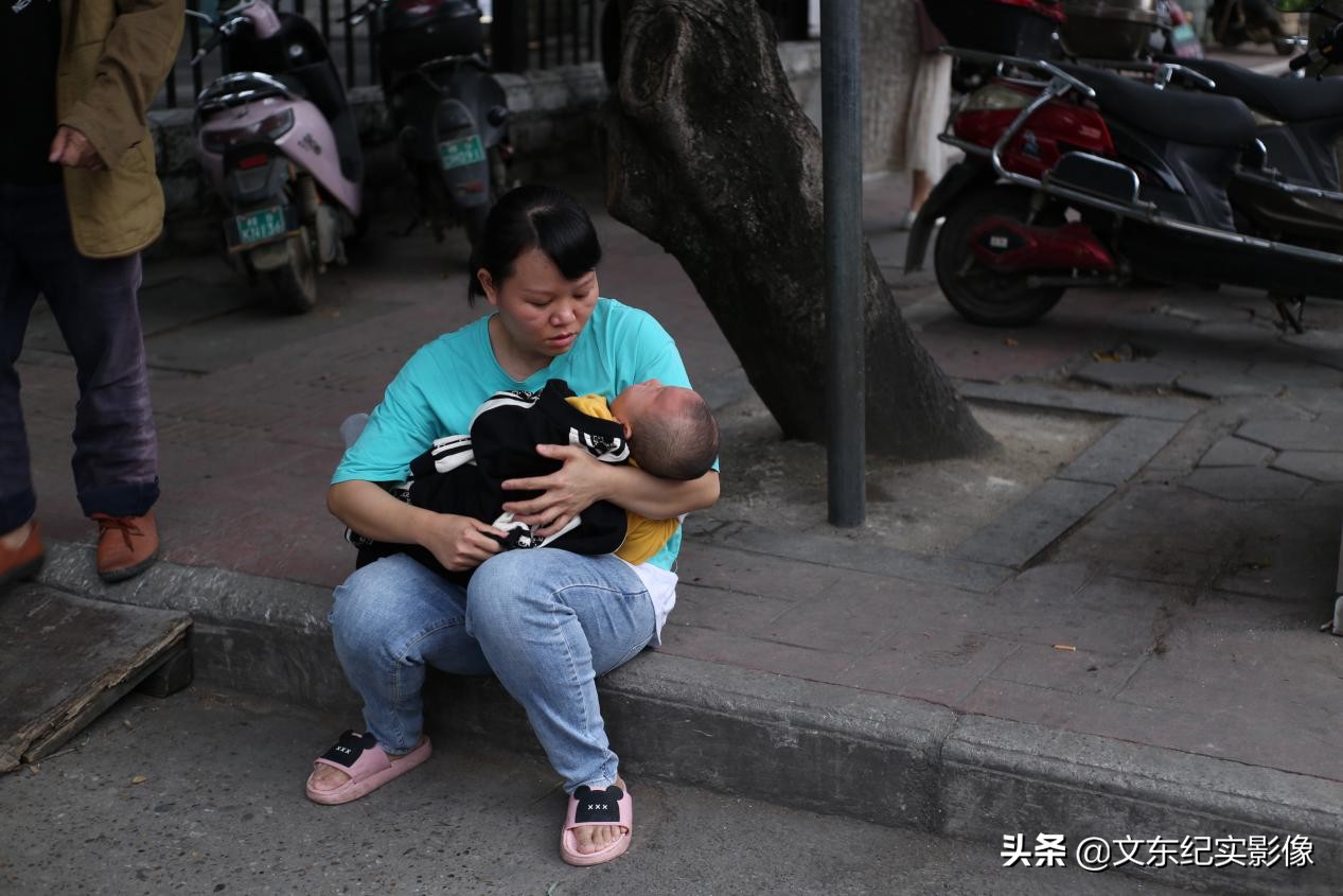 孩子基因突变死了,基因突变孩子光哭