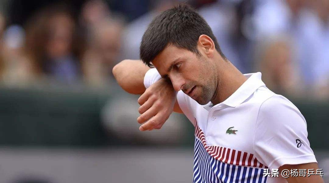 德约误伤裁判完整视频,德约发泄不满直接判负视频