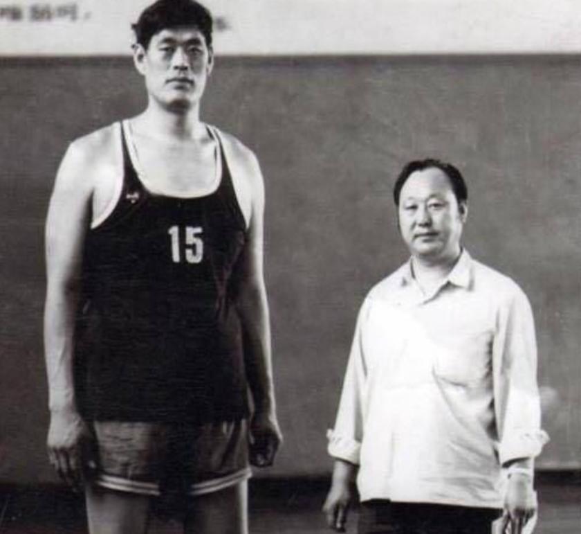 穆铁柱葬礼现场,穆铁柱八一