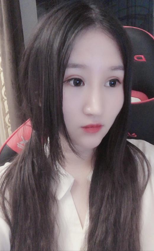 梦泪直播不小心暴露了梦嫂的QQ号，看到梦嫂的QQ等级，粉丝愣住了