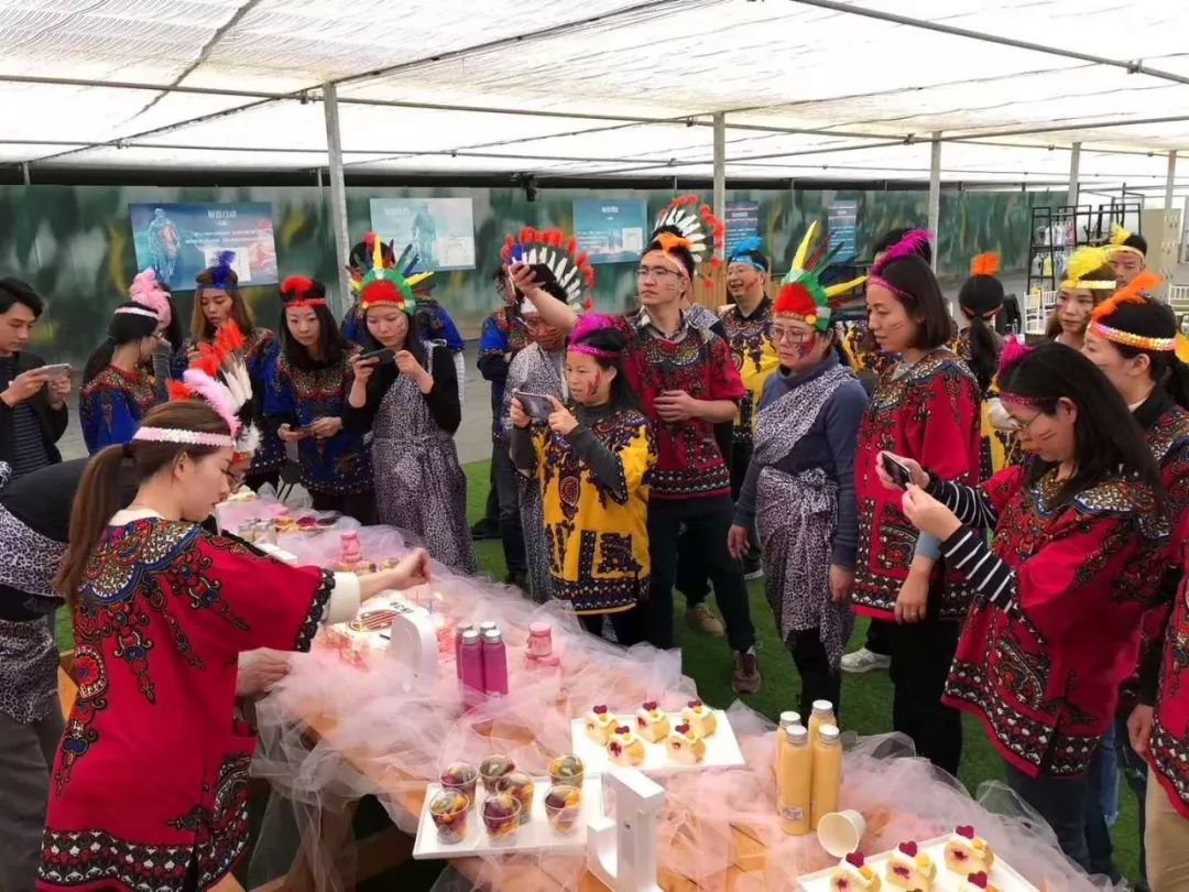 不靠娱乐设施、不接待散客、不主动宣传，这个庄园依然被引爆