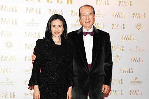 赌王何鸿燊传奇商业帝国,赌王传奇一代枭雄