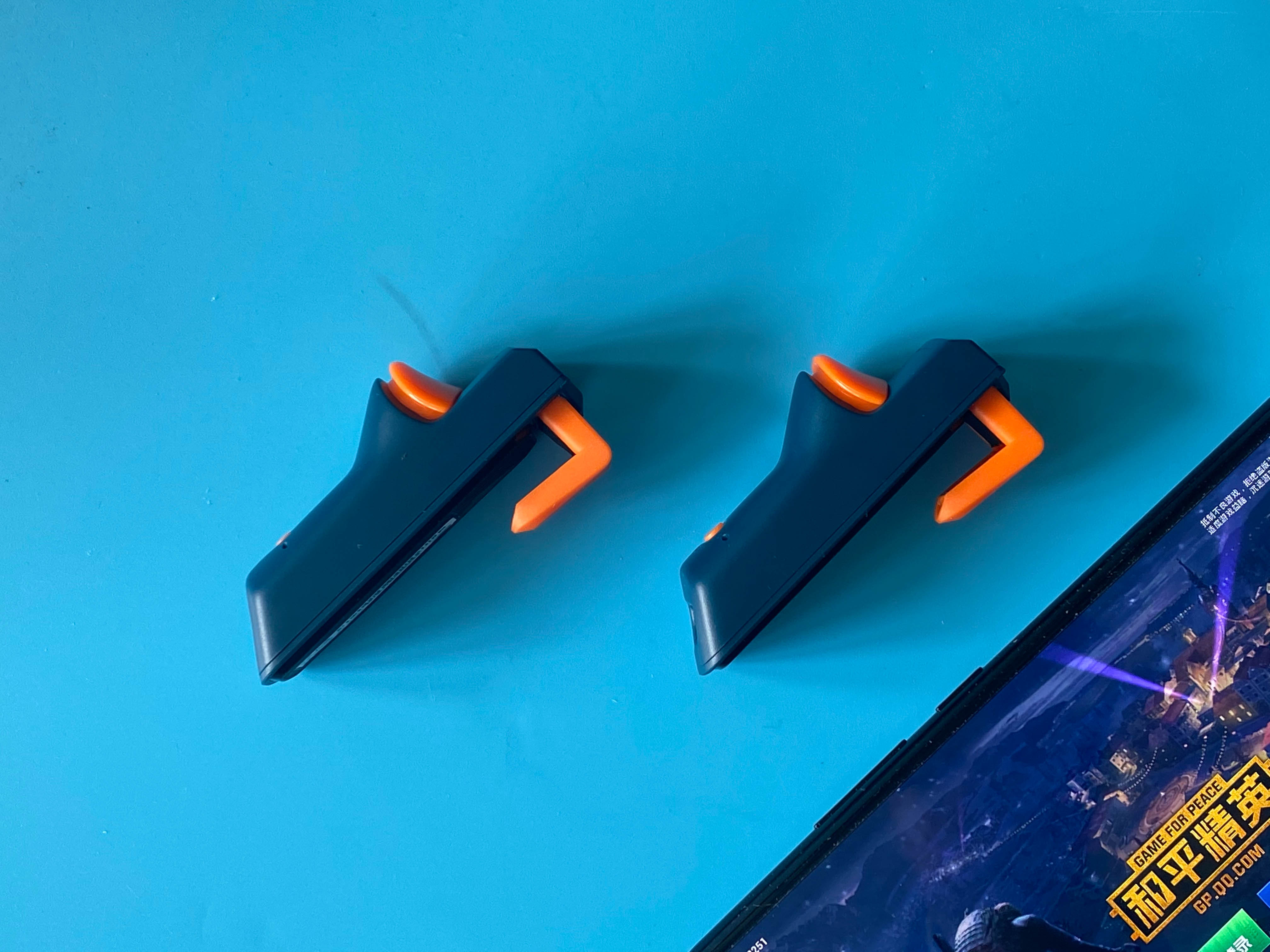 吃鸡按键设置四指教学,开黑吃鸡神器北通j1上手体验