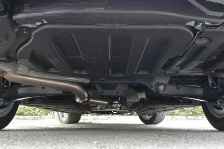 底盘装甲跟普通的有什么区别,底盘装甲到底有没有必要做