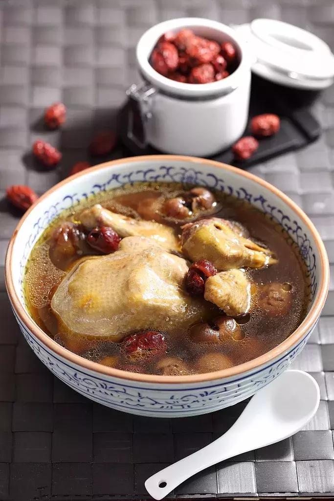 口干燥热流鼻血,一吃燥热的就上火怎么调理