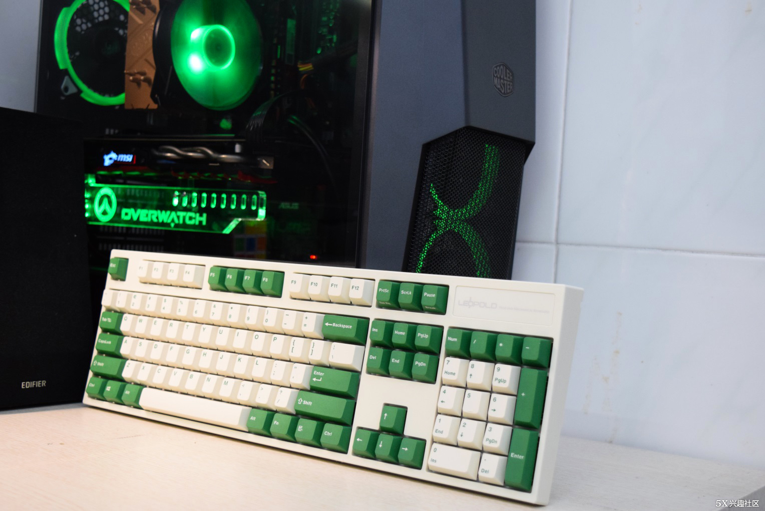 键盘推荐100-200机械键盘,颜值最高的键盘机