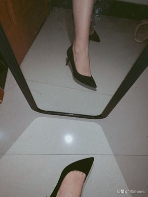 当高跟鞋掀起国潮，这双上脚颜值超高的“烫”就是完美代言人