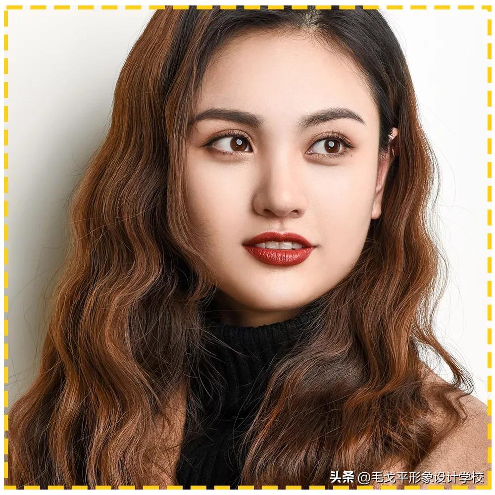 不同脸型如何化妆与服装搭配技巧,不同眼型脸型唇形的化妆要点