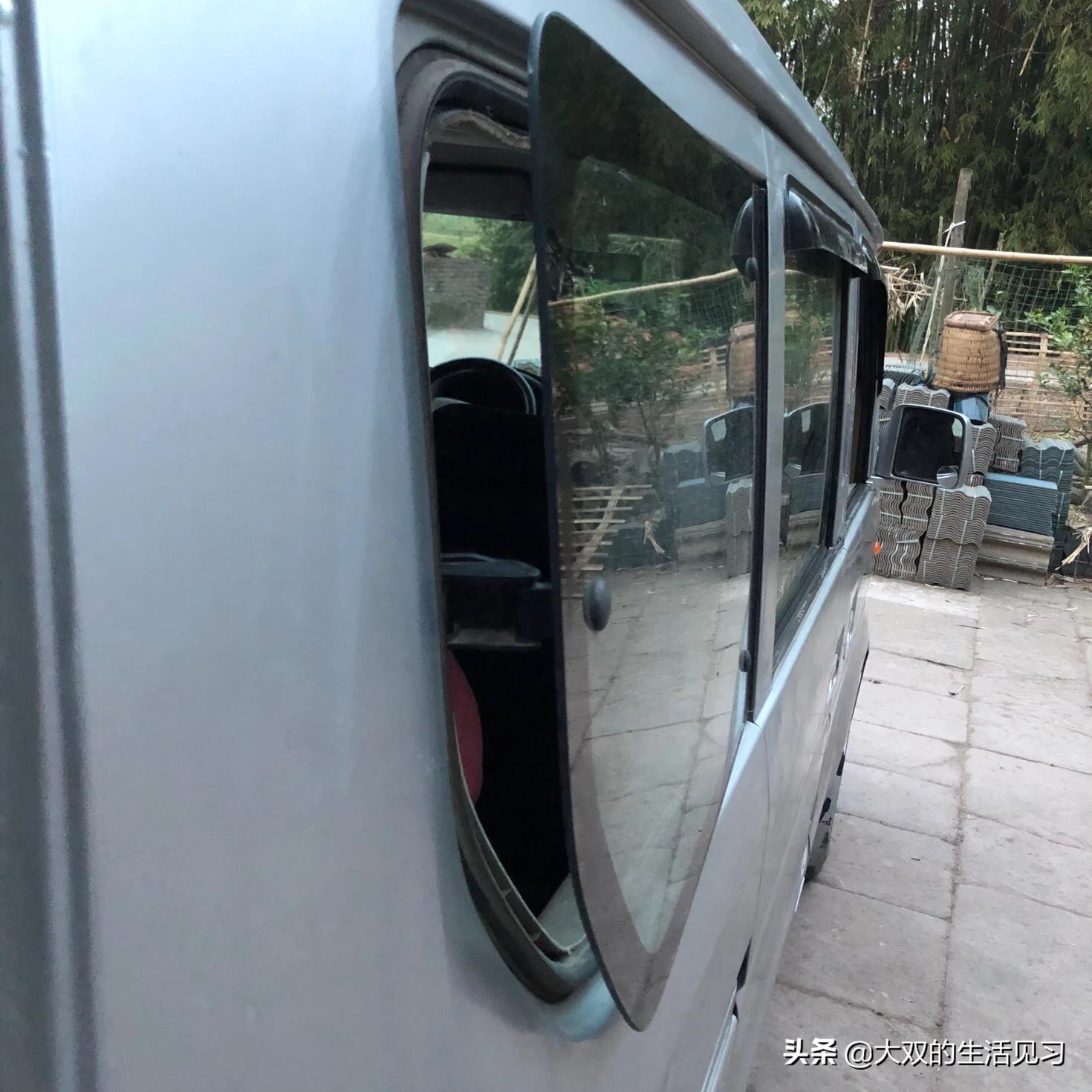 浪迪铃木面包车价格,铃木浪迪面包车车身一边高一边低