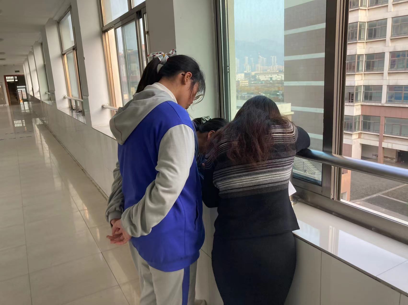 开学第80天：英语朗读批阅赏足球联赛负轻伤