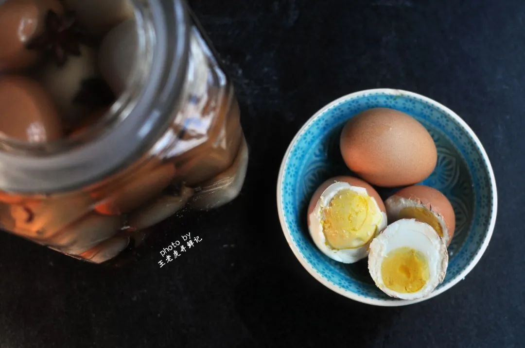 教你腌咸鸡蛋个个出油起沙,教你在家腌咸鸡蛋