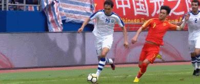 韦世豪红牌惩罚,斯内德对韦世豪的评价