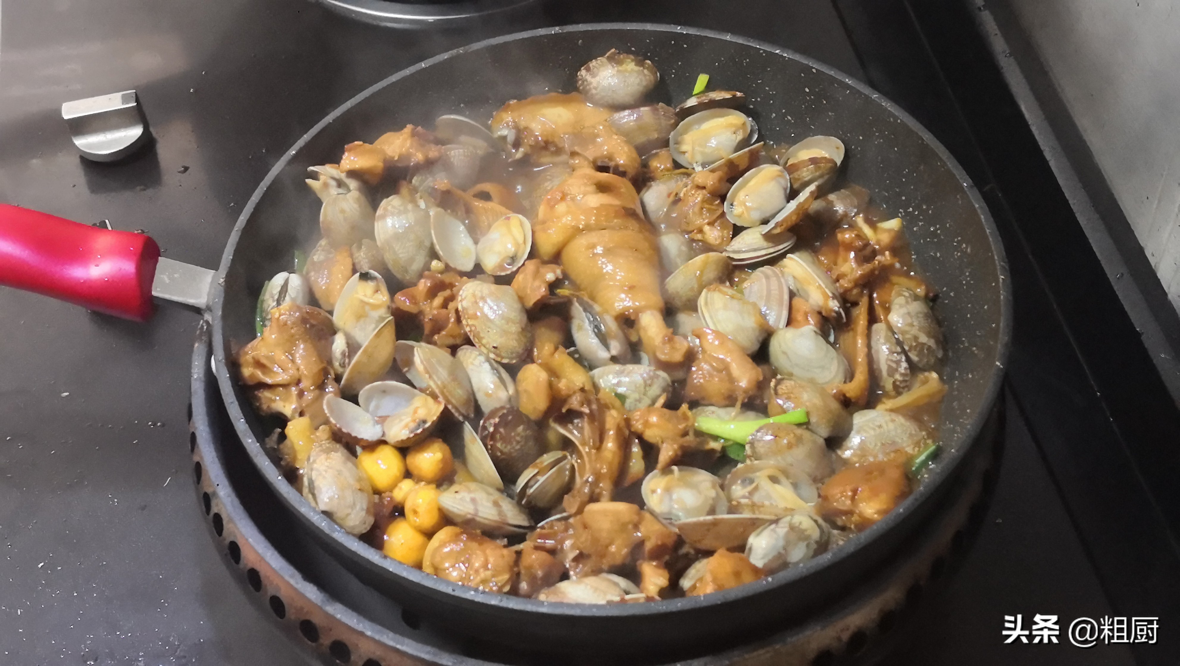 不辣的花甲炒鸡,鲜香花甲鸡的秘制酱料做法