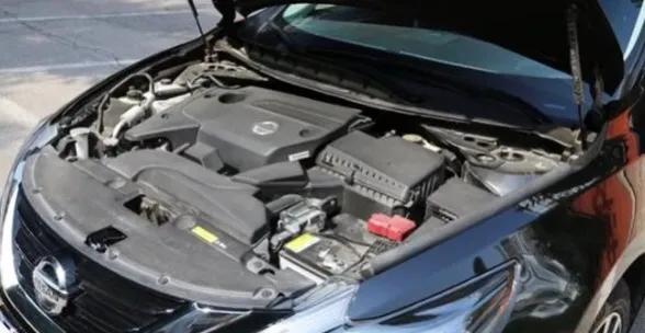 2013款天籁之后再无天籁，曾经的王者为何如此落魄被拉下神坛