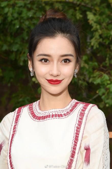 angelababy在酒吧打碟,angelababy巴黎秀场