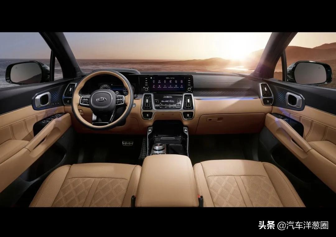 宝马发布全新车标,宝马蓝天白云标改黑白标