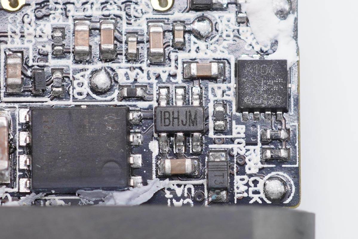 紫米氮化镓65w对比紫米普通65w,小米氮化镓快充和67w有啥区别