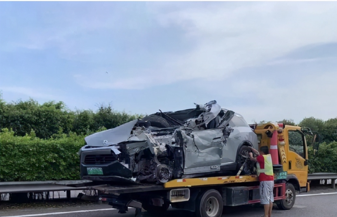 蔚来自动驾驶车祸后续,蔚来汽车自动驾驶死亡事故
