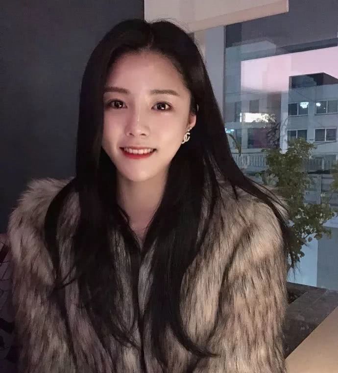 李多英李多贤是双胞胎吗,排坛美人