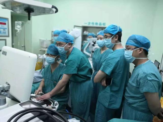 治疗高危部位肝癌纳秒刀成新趋势郑大一附院“肝硬化万人筛查爱心行”患者招募中