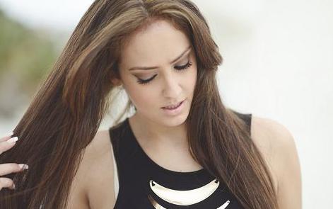 头发上面油下面干怎么办,洗完头怎么防止头发油