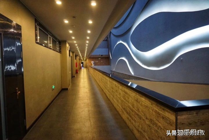 乌鲁木齐市第一职业高级中学,乌鲁木齐市第一中学官网