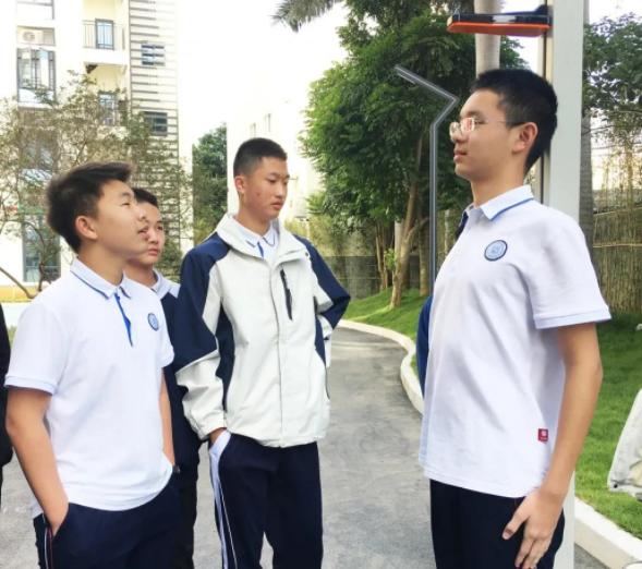 高中生标准身高表出炉,高中生身高实测校园