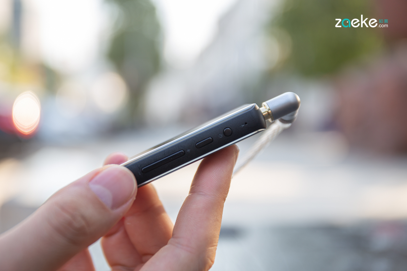 btr5飞傲耳放,飞傲btr5蓝牙耳机配对方法