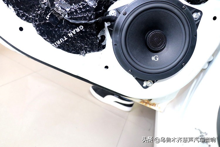 起亚k2改装音响怎样调音效最好,哈尔滨起亚k2音响改装