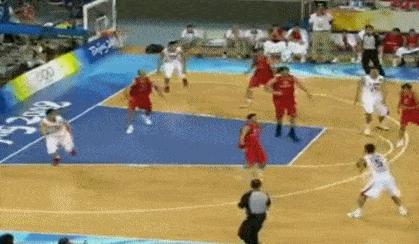 中国男篮挺进亚洲杯,中国男篮和中国男足谁会走出困境