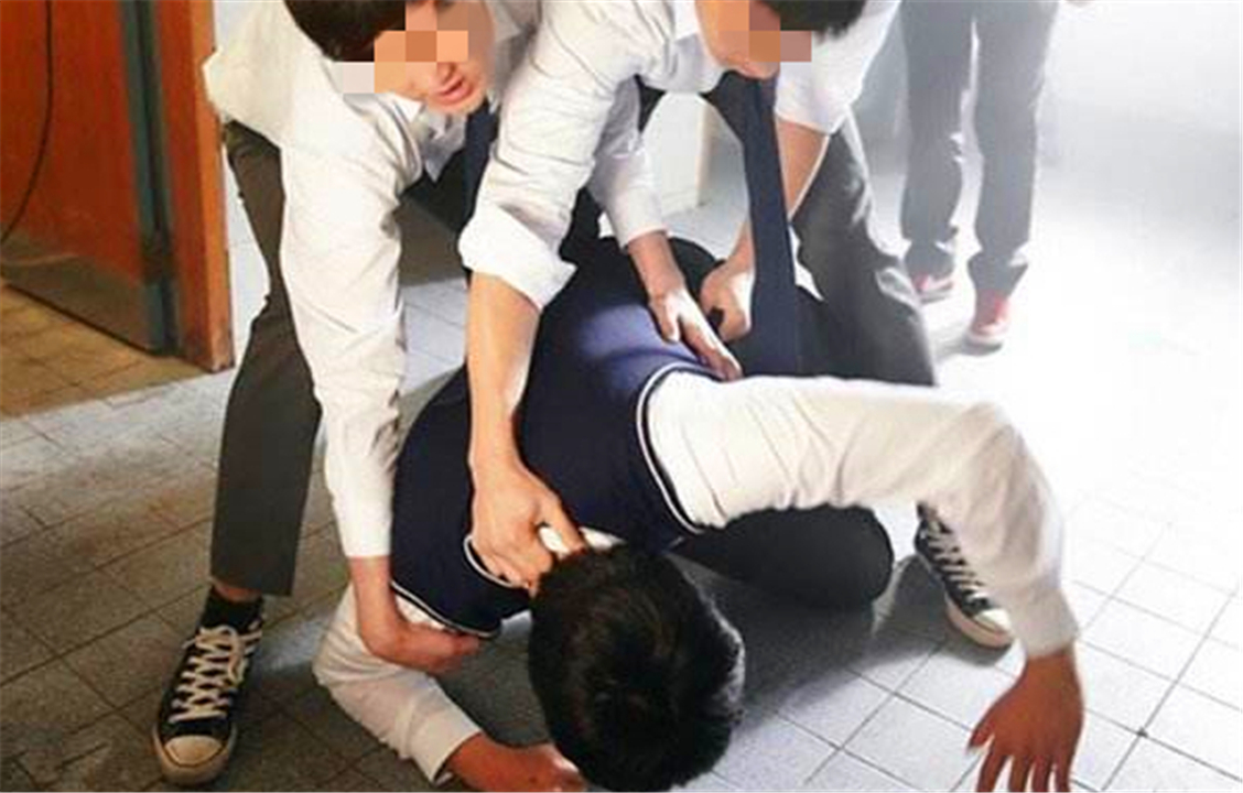 孩子在学校被打父母怎么处理最好,孩子在学校被打要怎么解决问题