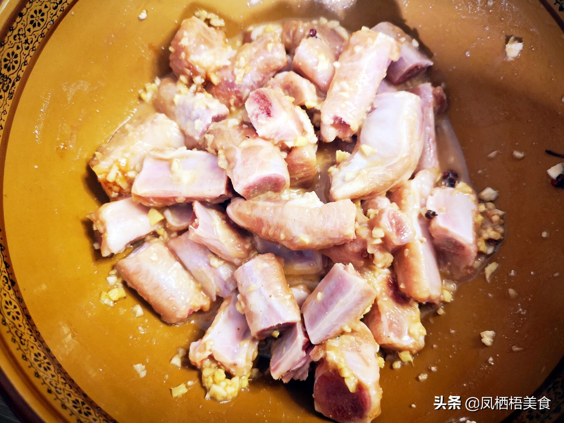 如何做香酥排骨好吃,香酥排骨怎么做不粘漏勺