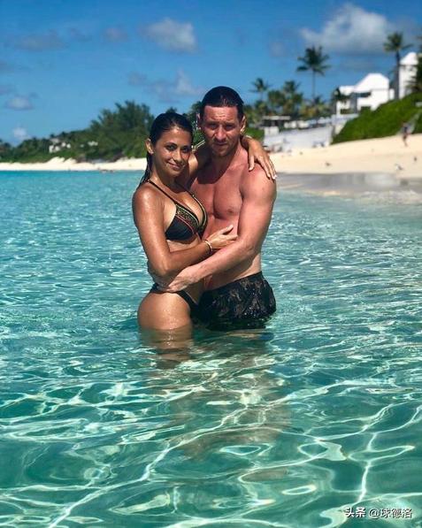 16年世界足球先生颁奖典礼,2016年世界足球先生和金球奖