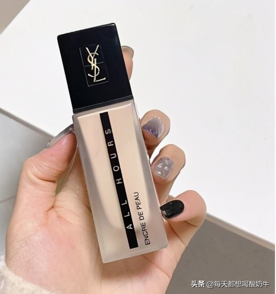 送媳妇什么礼物她会更开心,送女生什么会让女生开心